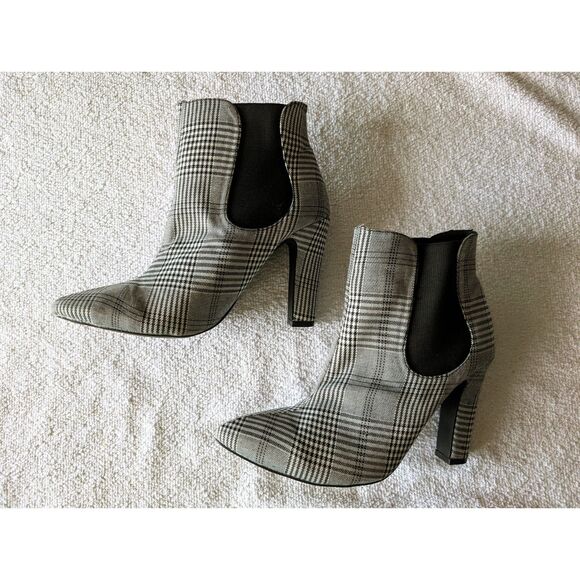 Lulus Rabea Black and White Plaid High Heel Booties Sz 8 - Picture 11 of 11